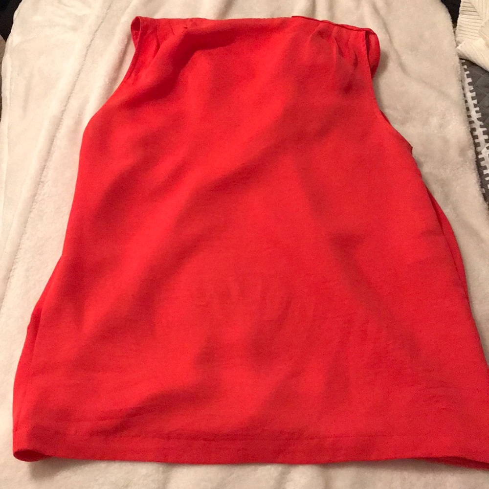 Top - Picture 2 of 2